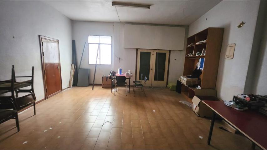 LOCAL PARA CONVERTIR EN VIVIENDA photo 0