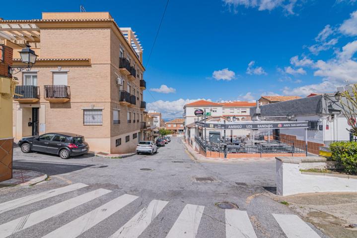 Piso En venta en La Zubia, La Zubia photo 0