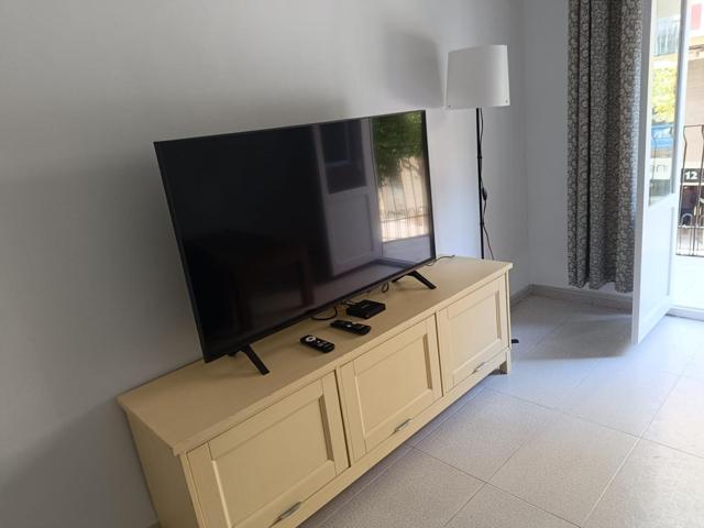 SE COMPARTE PISO HASTA 5 HAB. CENTRICO  300€- HABITACION  CON INTERNET !!! photo 0