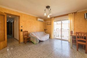 PISO EN VENTA EN CARRUS JUNTO AL CENTRO DE SALUD- ELCHE photo 0