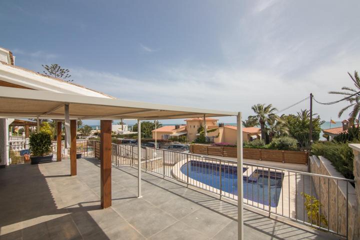 TU NUEVO HOGAR EN EL MEDITERRÁNEO: VILLA DE LUJO EN SANTA POLA DEL ESTE, A 50 METROS DEL MAR photo 0