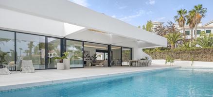 DESCUBRE TU PARAÍSO EN ESPAÑA: VILLA EXCLUSIVA CON VISTAS ESPECTACULARES photo 0