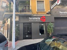 🏬 Local comercial en alquiler en zona de alto tránsito peatonal – Una oportunidad única para tu negocio photo 0