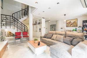 PISO DÚPLEX ÚNICO MUY CERCA DEL CENTRO DE ELCHE!! photo 0