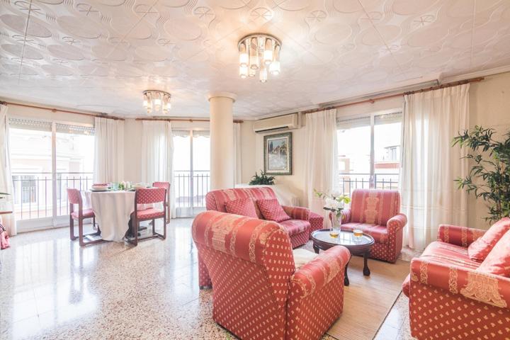 Espectacular piso en séptima planta, todo exterior, en pleno corazón de Elche ✨ photo 0