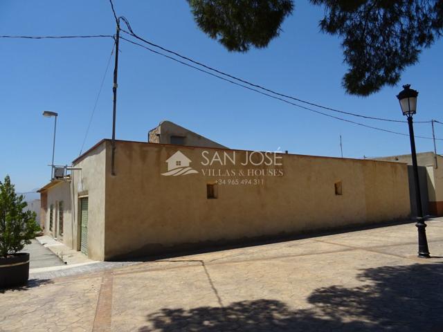 VENTA DE CASA RÚSTICA EN TORRE DEL RICO, JUMILLA, JUNTO A PARQUE CENTRAL photo 0