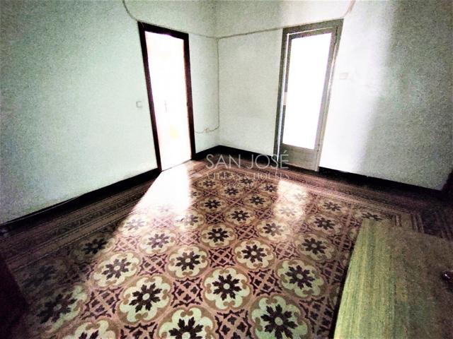 SE VENDE CASA SEÑORIAL EN NOVELDA EN ZONA LA GLORIETA. photo 0