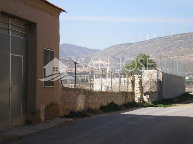 SOLAR EN VENTA EN CAUDETE, PARA CONSTRUIR photo 0