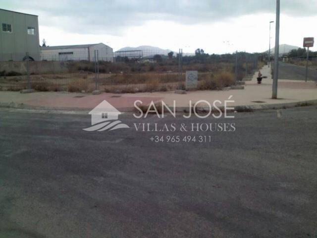 SE VENDE TERRENO INDUSTRIAL EN POLIGONO INDUSTRIAL EN ASPE ZONA MERCADONA NUEVO photo 0