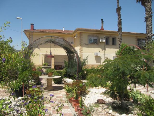 SE VENDE CHALET EN MONOVAR (ALICANTE) photo 0