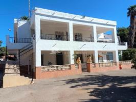 SE VENDE CHALET EN ZONA CAMPOALTO ELDA photo 0