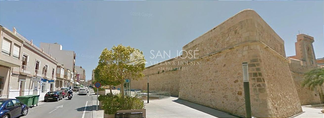 VENTA DE BAJO COMERCIAL CON GARAJE PRIVADO Y PRIMERA PLANTA EN EL CENTRO DE SANTA POLA photo 0