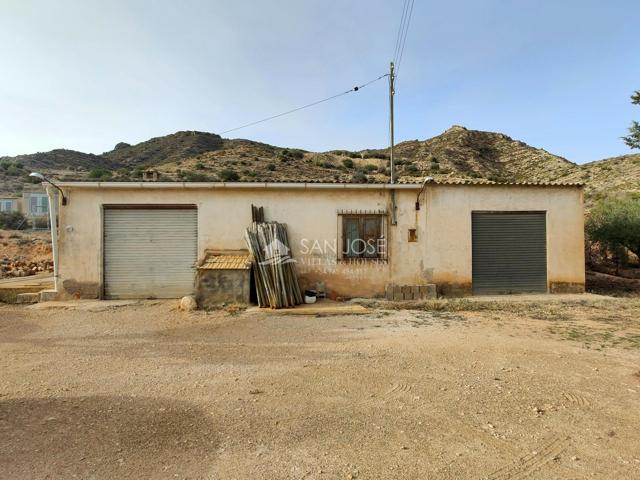 VENTA DE PARCELA RUSTICA CON ALMACEN EN ASPE photo 0