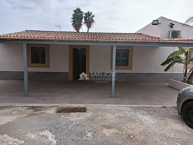 VENTA DE MAGNIFICO CHALET EN ELCHE, ZONA LAS BAYAS photo 0