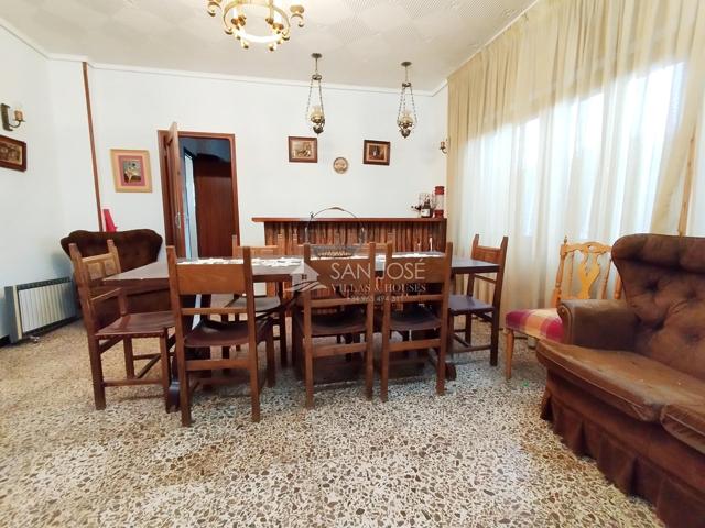 SE VENDE CHALET EN PARCELA URBANA EN LA ROMANA photo 0