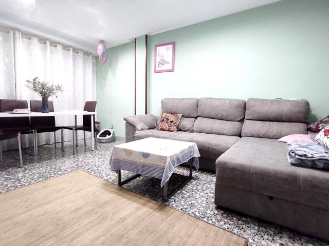 SE VENDE PISO EN AVENIDA DE LA CONSTITUCIÓN EN NOVELDA. photo 0