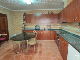 SE VENDE GRAN CASA EN BUEN ESTADO CON ALMACEN GRANDE EN ASPE photo 0
