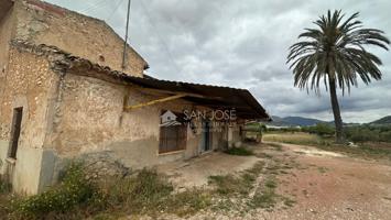 SE VENDE ALMACÉN EN LA ROMANA, PARA REFORMAR photo 0