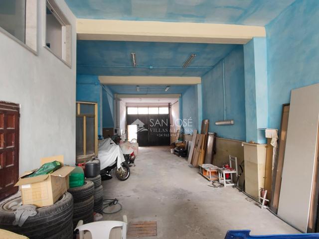 SE VENDE CASA CON GRAN ALMACEN Y PATIO EN MUY BUENA ZONA DE NOVELDA photo 0