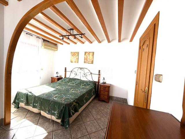 SE VENDE PISO EN NOVELDA photo 0