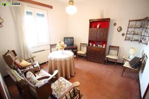 ¡¡OPORTUNIDAD - CASCO HISTÓRICO, 3 DORM., BAÑO, COCINA INDEP. INMEJORABLE UBICACION 110.000€!! photo 0
