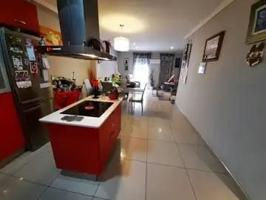 SE VENDE MAGNÍFICO PISO REFORMADO, MUY LUMINOSO Y BIEN UBICADO EN ELCHE, ZONA REINA VICTORIA. photo 0