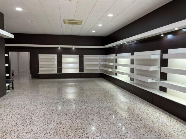 ESTUPENDA NAVE IDEAL PARA VENTAS EN INMEJORABLE UBICACIÓN COMERCIAL EN CARRÚS photo 0