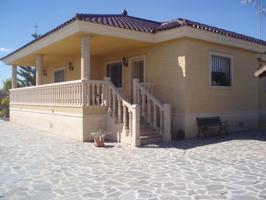 SE VENDE CHALET EN ORIHUELA photo 0