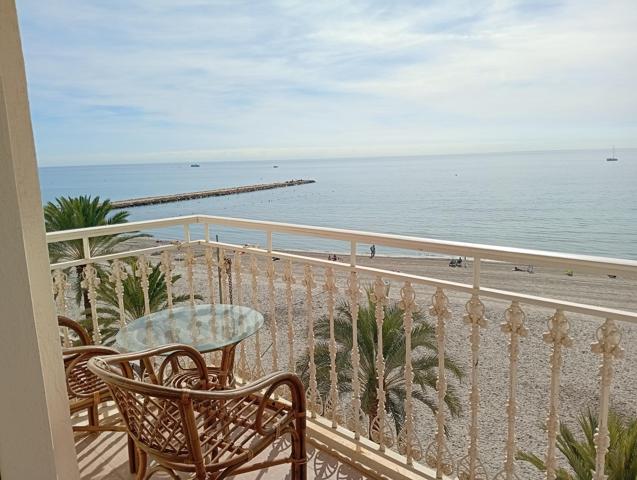 Piso en venta en Santa Pola – Primera línea de la Playa de Levante photo 0