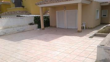 SE ALQUILA BUNGALOW photo 0