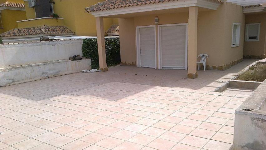 SE ALQUILA BUNGALOW photo 0