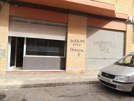 SE VENDE LOCAL COMERCIAL CON SALIDA DE HUMOS PARA MONTAR CUALQUIER NEGOCIO photo 0