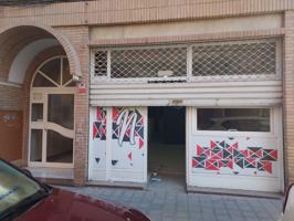 SE VENDE LOCAL EN MUY BUENA ZONA ,A 5 MINUTOS DEL CENTRO REFORMADO photo 0