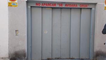SE VENDEN PLAZAS GARAJES , CERCA HOSPITAL , DISTINTAS MEDIDAS , FACIL MANIOBRA photo 0