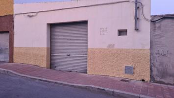 SE VENDE LOCAL -GARAJE-PARA REFORMAR photo 0