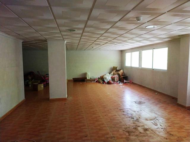 SE ALQUILA LOCAL COMERCIAL-FRENTE HOSPITAL DE ALICANTE-200 MTS + 300 MTS NAYA photo 0