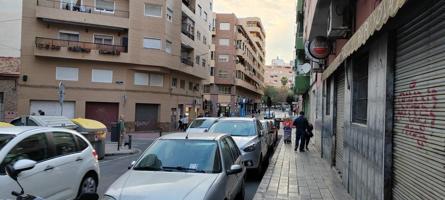 SE VENDE LOCAL - SALIDA DE HUMOS - IDEAL HOSTELERIA photo 0