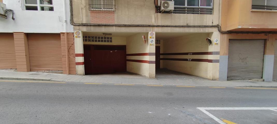 SE VENDE GARAJE - AMPLIA - FACIL MANIOBRA photo 0