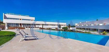 SE VENDE BUNGALOW - PISCINA COMUNITARIA - TORREVIEJA photo 0