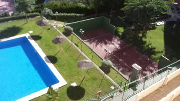 SE VENDE PISO - URBANIZACION COMPLETA - GARAJE - TRASTERO - PISCINA - VPO photo 0