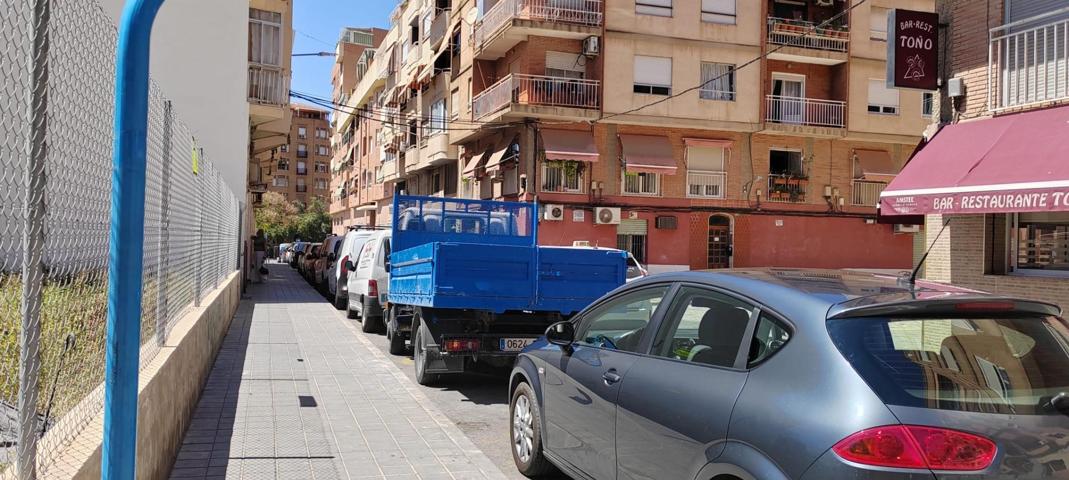 SE VENDE SOLAR - URBANO - ZONA ALTOZANO photo 0