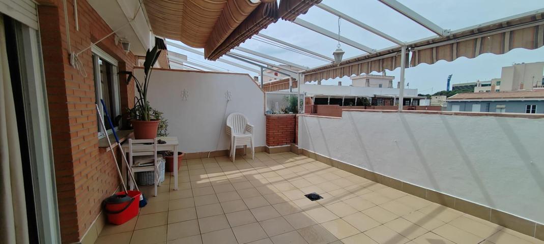 SE VENDE ATICO EN MUY BUENA ZONA CON PLAZA DE GARAJE photo 0