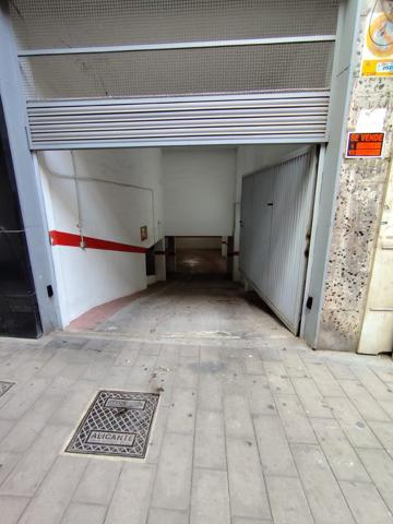 SE VENDE PLAZA DE GARAJE - ZONA CAMPOAMOR - COCHE + MOTO photo 0