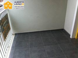 Ocasión de piso y plaza de garaje alquilado en venta, El Altet. photo 0