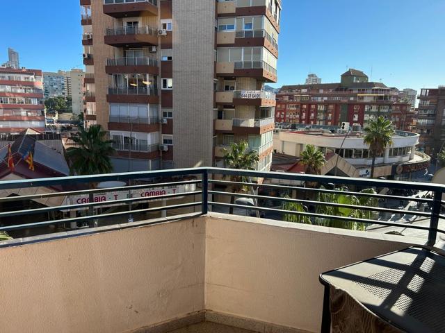 PISO EN VENTA DE 3 DORMITORIOS EN BENIDORM photo 0