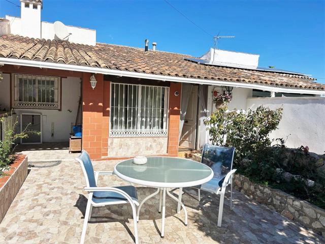 BUNGALOW EN VENTA DE 2 DORMITORIOS EN ALFAZ DEL PI photo 0