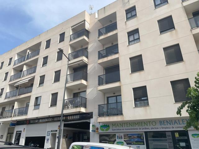 Piso en venta de 2 dormitorios, 2 baños, garaje y trastero en Colonia Madrid, Benidorm photo 0