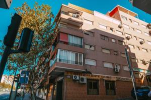 Piso en venta en Benidorm playa de Poniente 3 dormitorios 2 baños photo 0