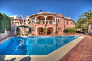 ✓Amplia Villa con Vistas al Mar, Piscina y apartamentos en Benissa, Costa Blanca. photo 0