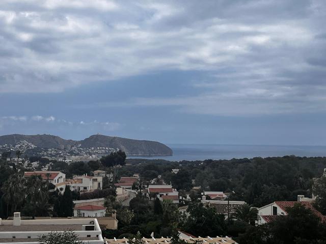 Parcela urbana con vistas al mar Moraira photo 0